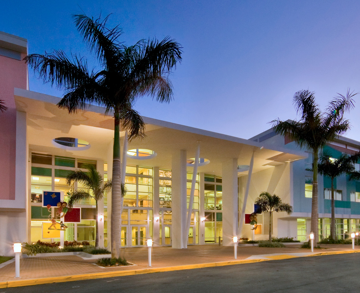 Architectural dusk entrance view of the Children's Services Council - West Palm Beach, FL