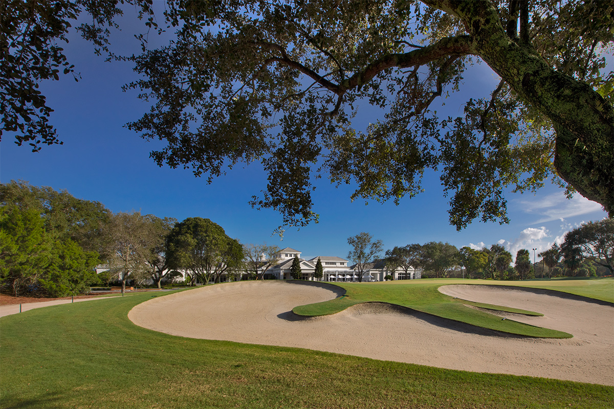 High Ridge Country Club Boynton Beach clubhouse scenic view at golf course.