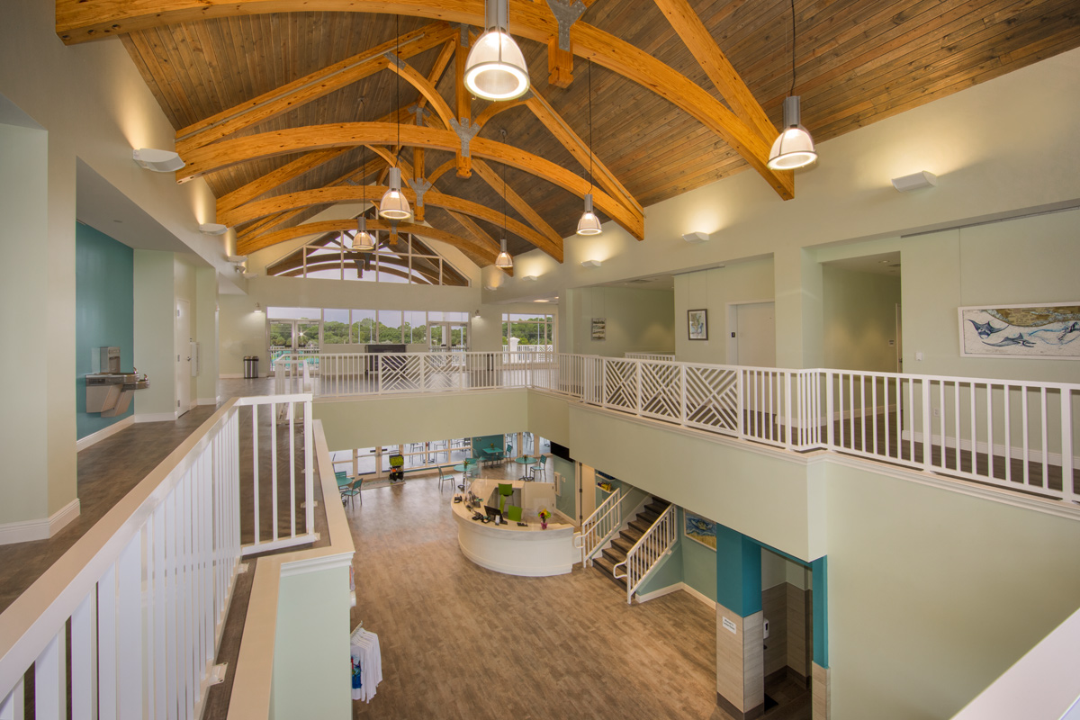 Architectural balcony view of the Palm Beach Gardens, FL tennis clubhouse.