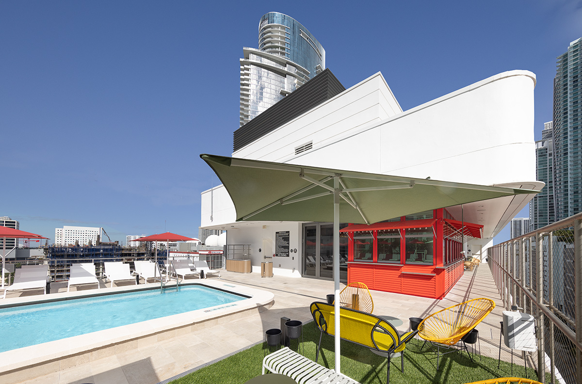 Architectural pool view of the Citizen M hotel in Miami, FL.