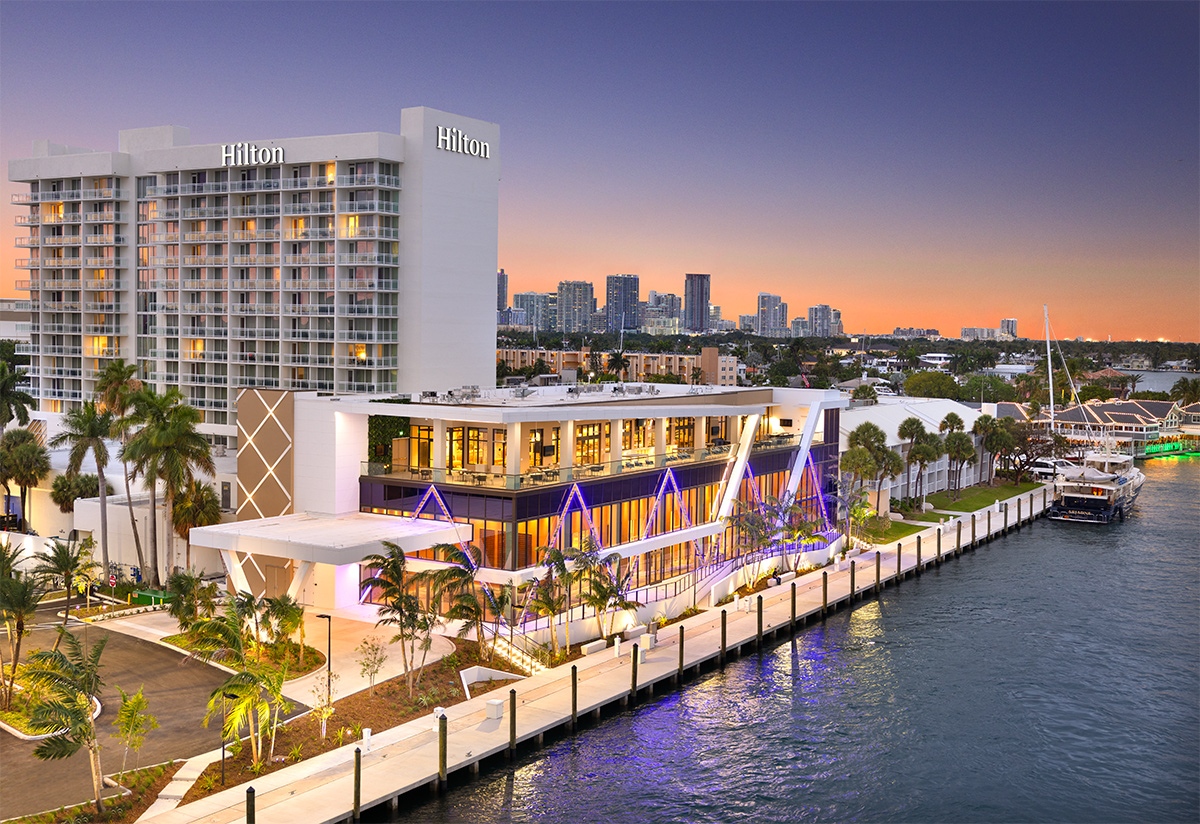 Architectural dusk view of the Hilton Marina in Fort Lauderdale, FL.