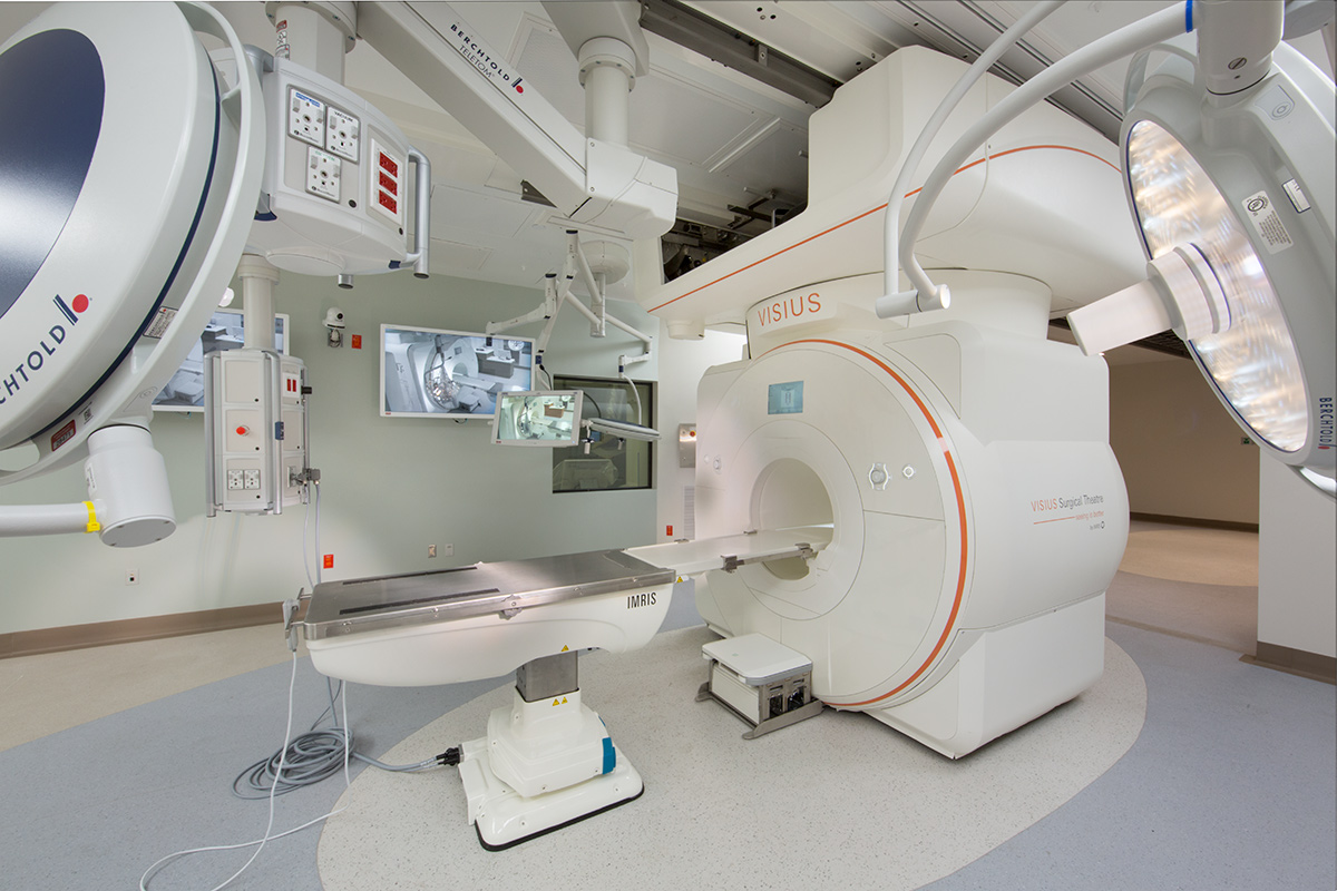 Interior design view at Boca Raton, FL Regional Hospital Neuroscience Ctr mri operating room.