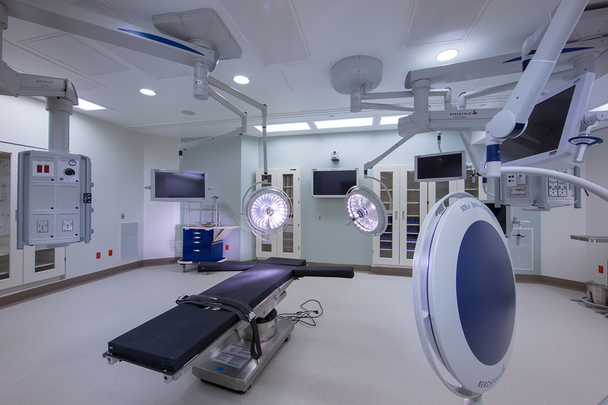 Interior design view at Boca Raton, FL Regional Hospital Neuroscience Ctr mri operating room.