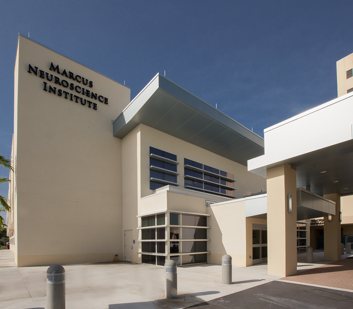 Architectural view of Boca Raton, FL Regional Hospital Neuroscience Ctr.