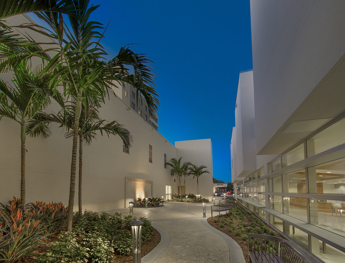 Architectural view of Boca Raton, FL Regional Hospital Neuroscience Ctr.