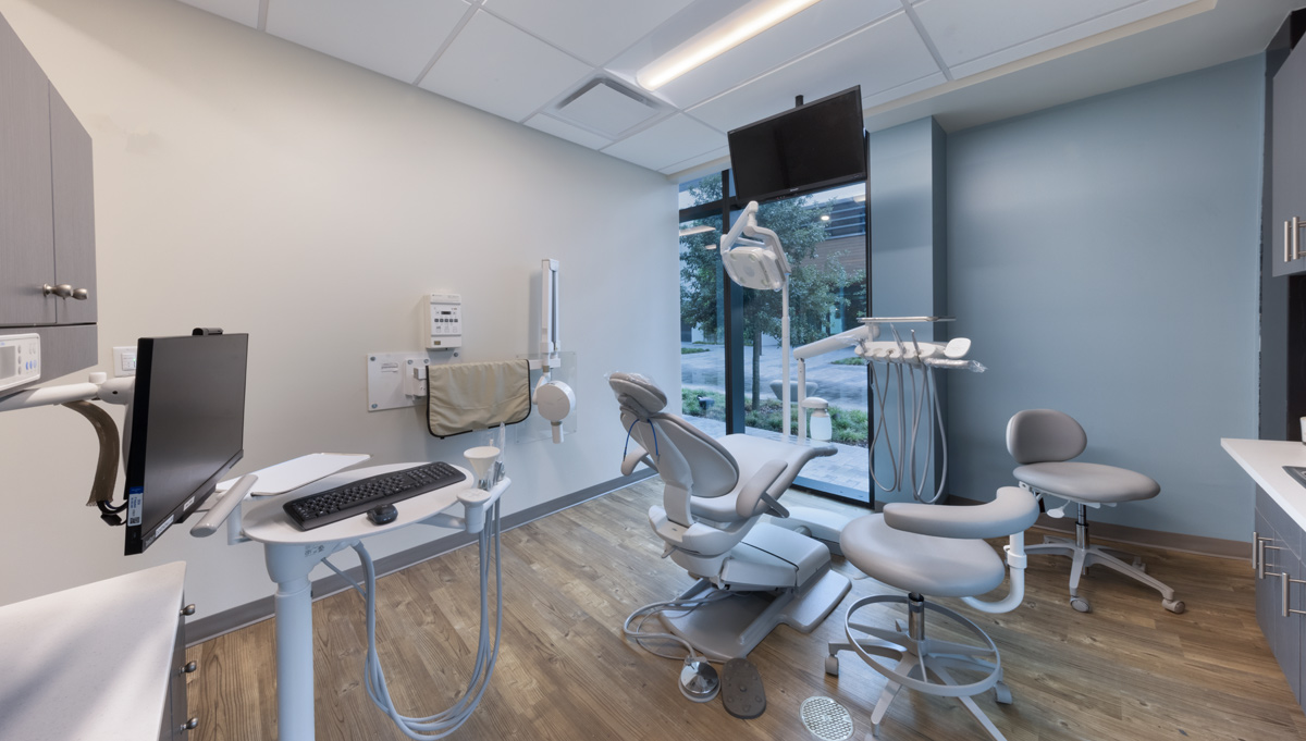 Dental Care Alliance Miami, FL treatment room.