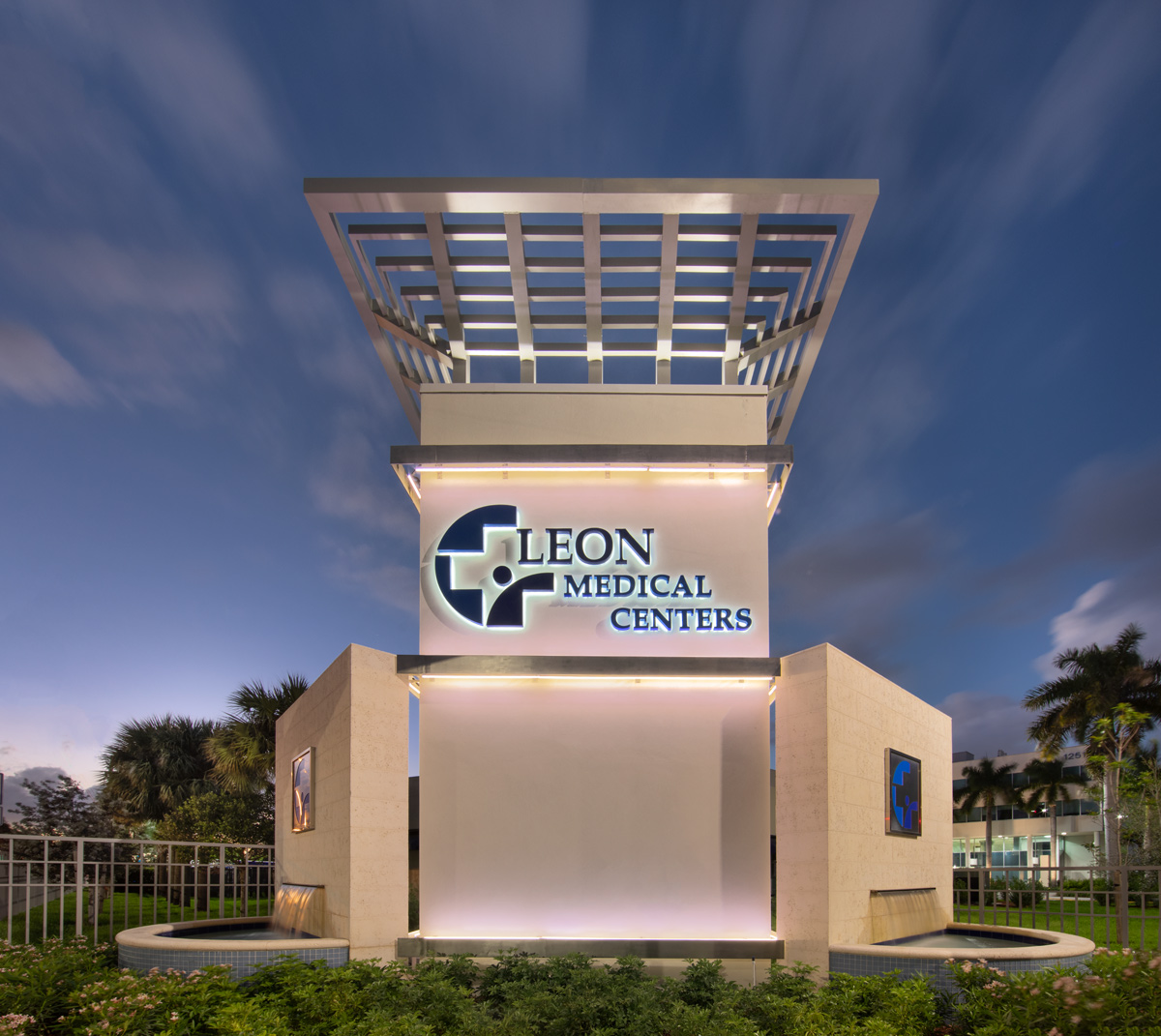 Monument signage of the Leon Medical Center in Kendall, FL