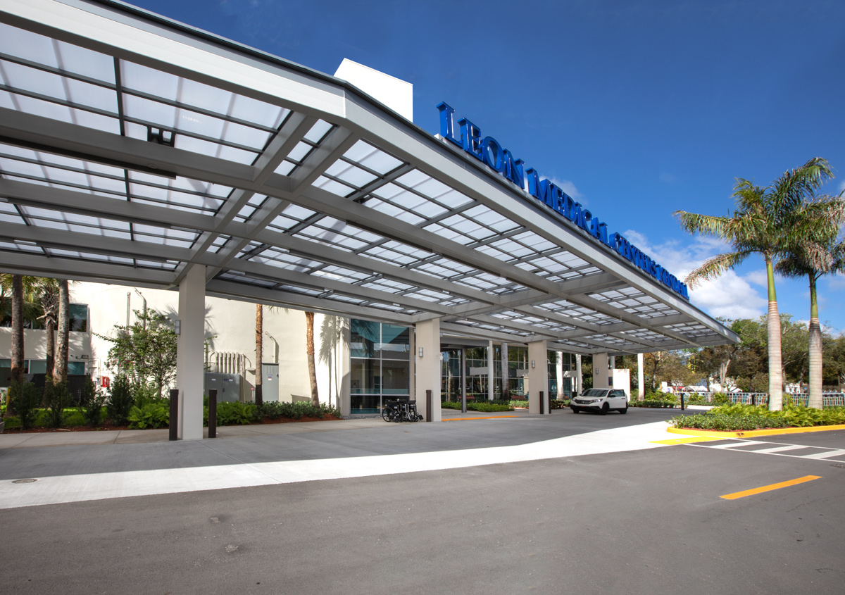 Architectural view of the Leon Medical Center entrance in Kendall, FL