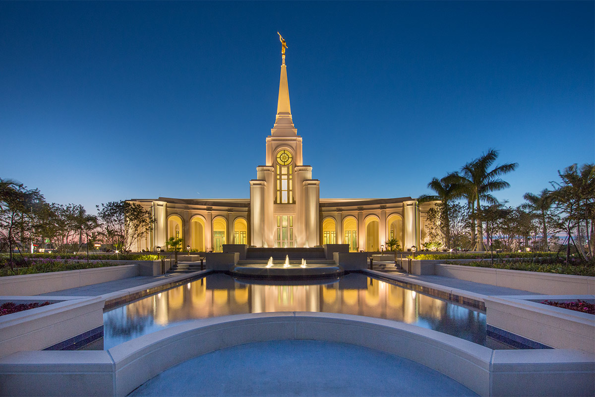 Mormon Temple Exterior Fort Lauderdale, FL Photo Highlights