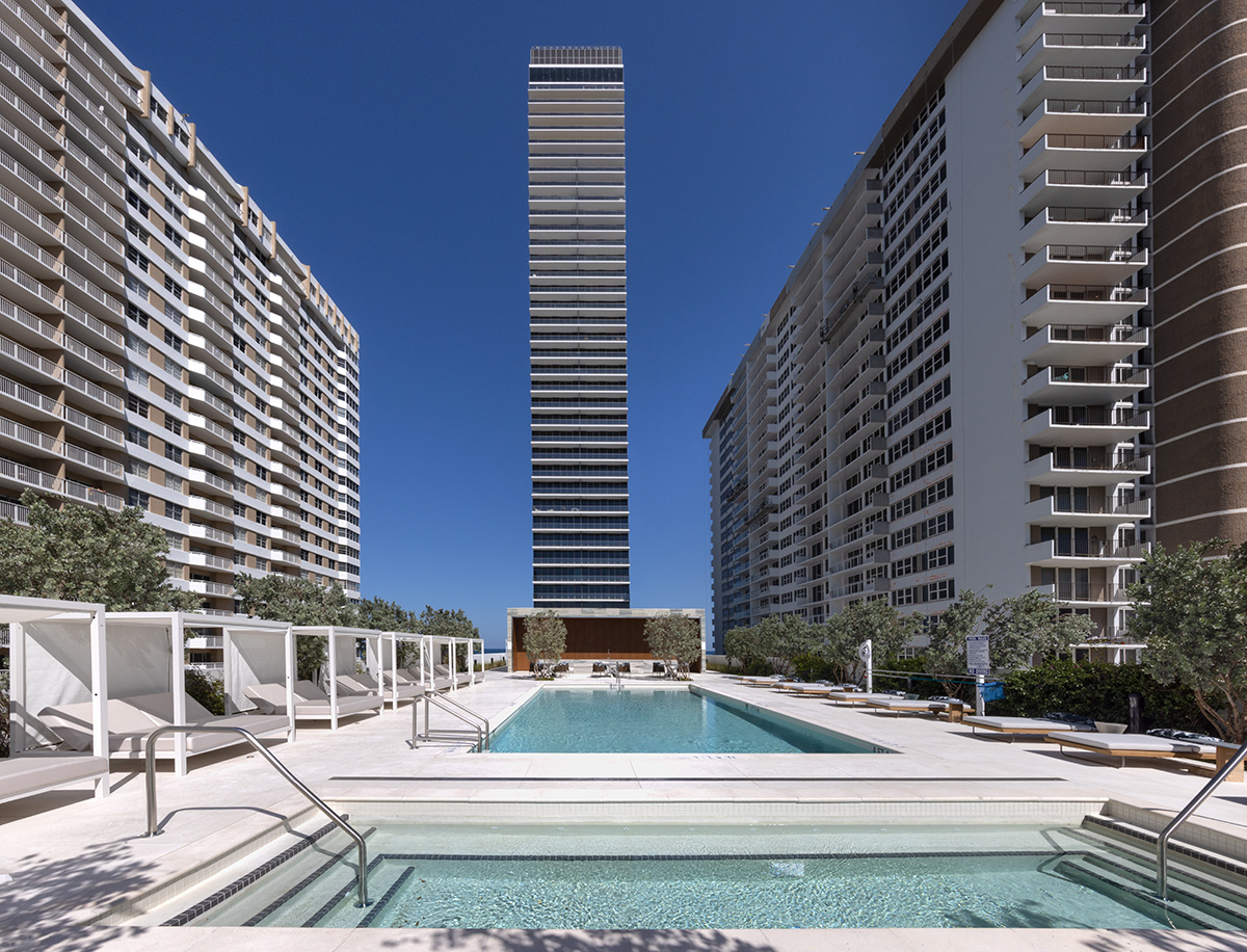 Architectural pool deck views of the 2000 Ocean condo in Hallandale Beach, FL.