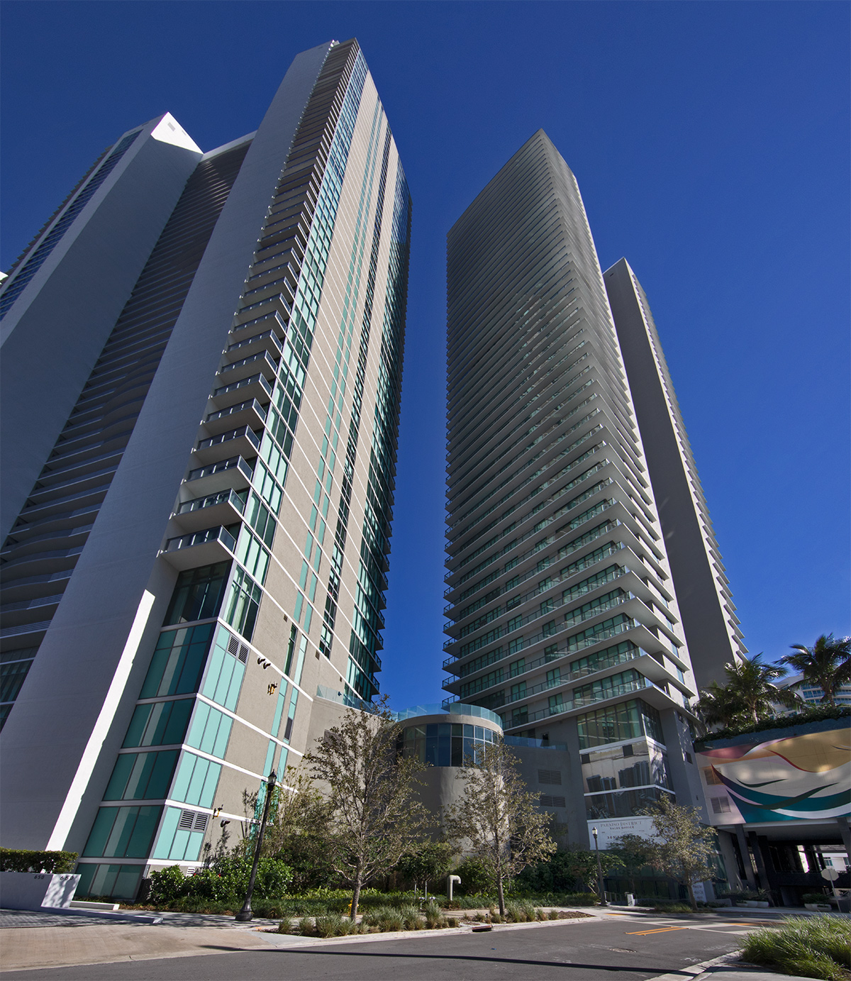 Paraiso Bay condo towers Miami architectural view.