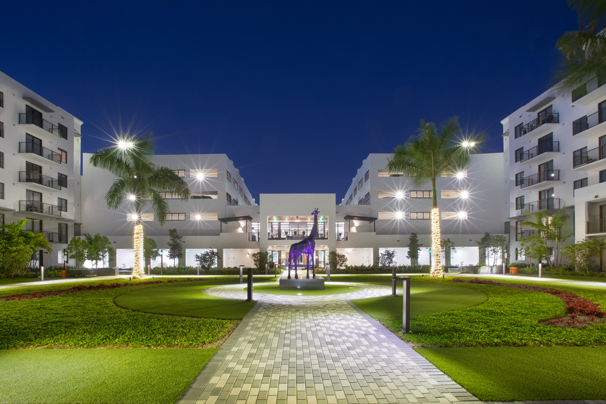 Dusk courtyard view of the Sanctuary Doral FL Luxury Rental.