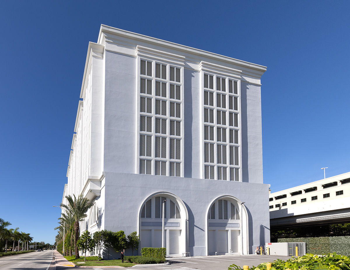 Architectural view of the Miami Jaguar - Land Rover dealership.