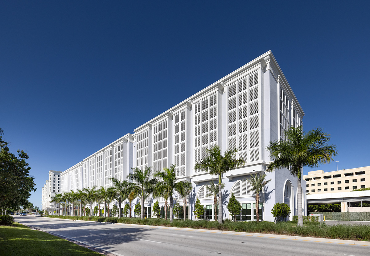 Architectural view of the Miami Jaguar - Land Rover dealership.