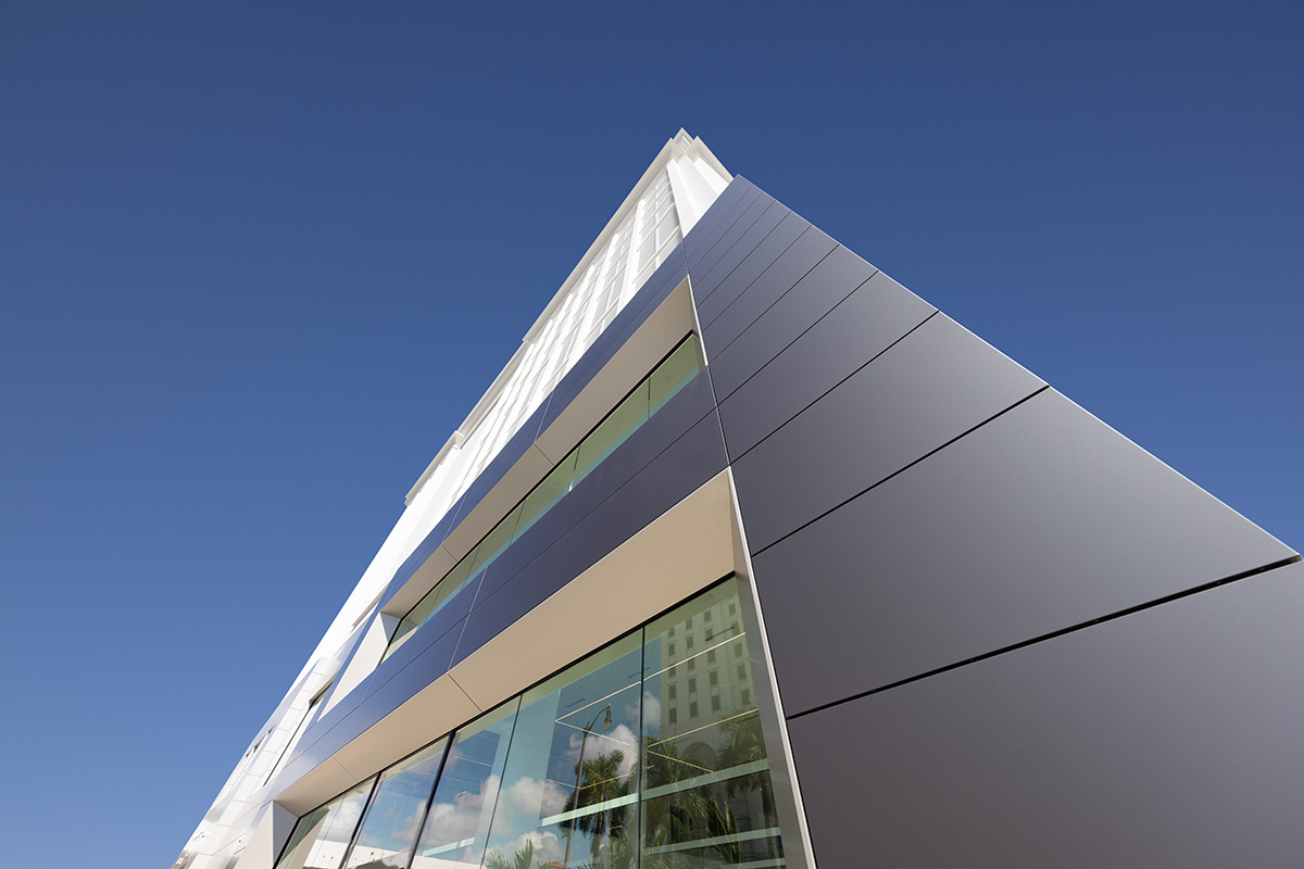 Architectural view of the Miami Jaguar - Land Rover dealership.