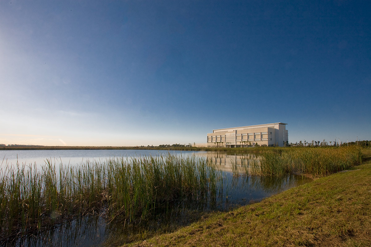 Architectural view of Torrey Pines Institute for Molecular Studies - Port Saint Lucie, FL